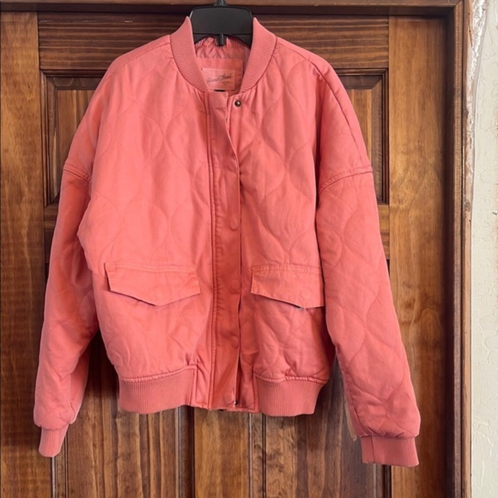 Universal Thread coral Quilted Jacket